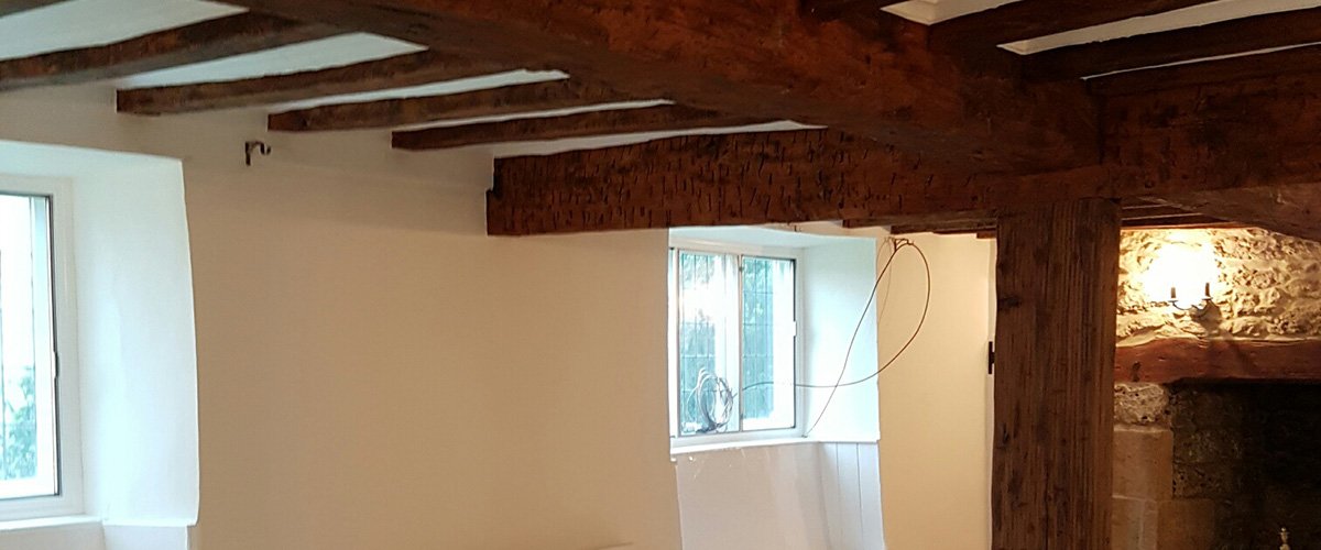 M&M Decorators, painting and decorating for contemporary properties