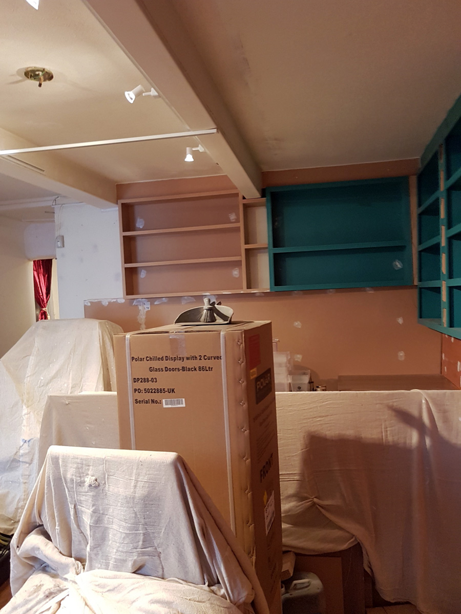 M&M Decorators, painting and decorating for contemporary properties