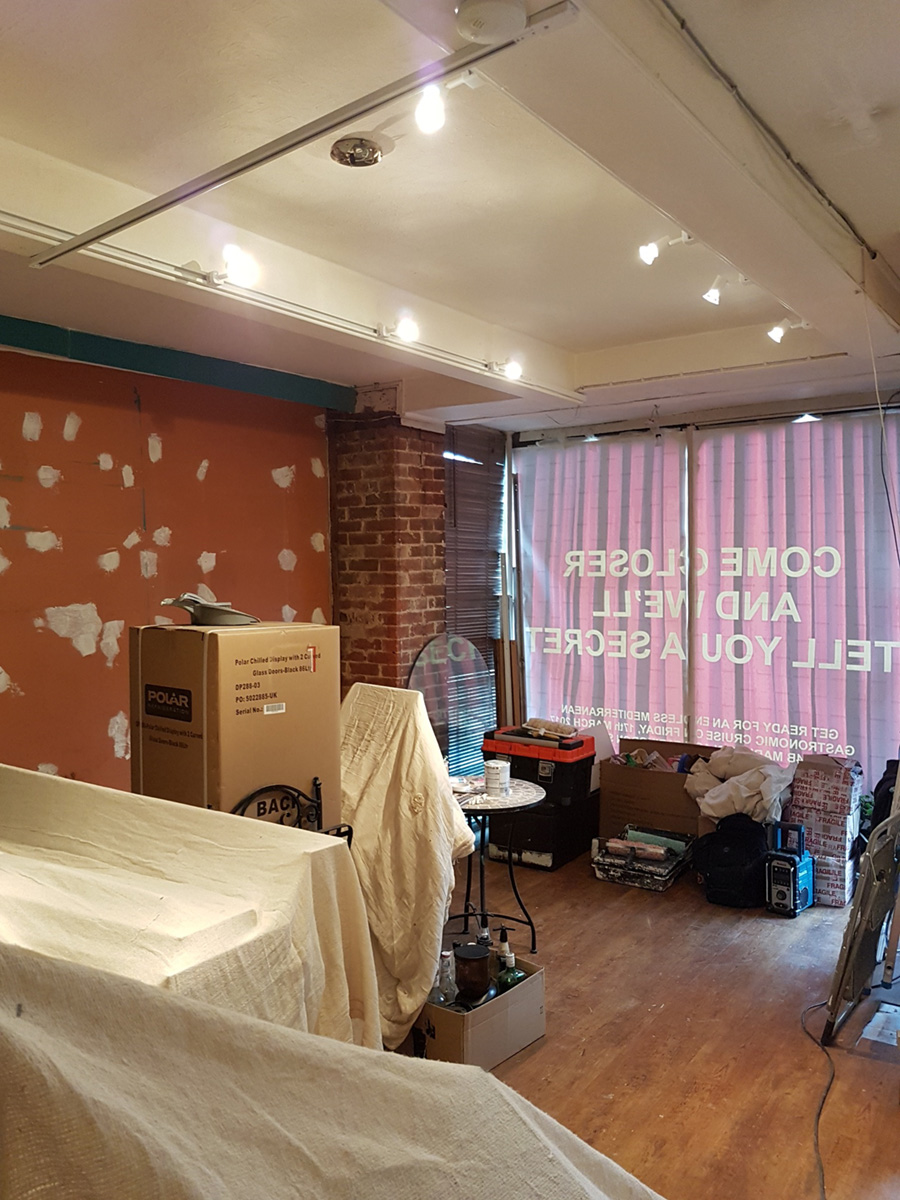 M&M Decorators, painting and decorating for contemporary properties