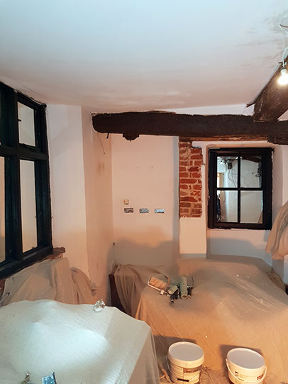 M&M Decorators, painting and decorating for contemporary properties